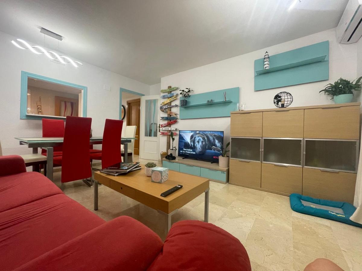 Traveler'S Beach Apartment With Sea View, Free Coffee & Parking เบนิดอร์ม ภายนอก รูปภาพ