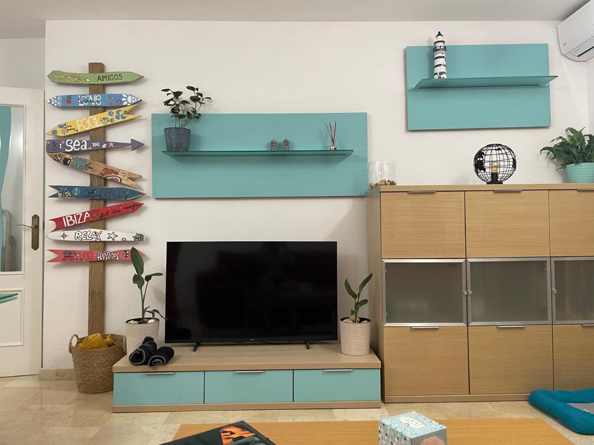 Traveler'S Beach Apartment With Sea View, Free Coffee & Parking เบนิดอร์ม ภายนอก รูปภาพ